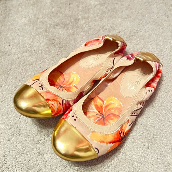 Naturalizer Shoes - Naturalizer Ursela Bromstad floral gold flat shoes women 7 W wide ballerina flat
